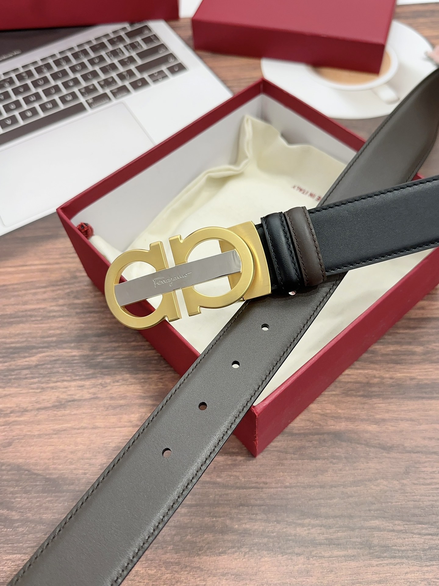 [Ferragamo Belts]Ferragamo 3.5cm Italian original leather material is simple a