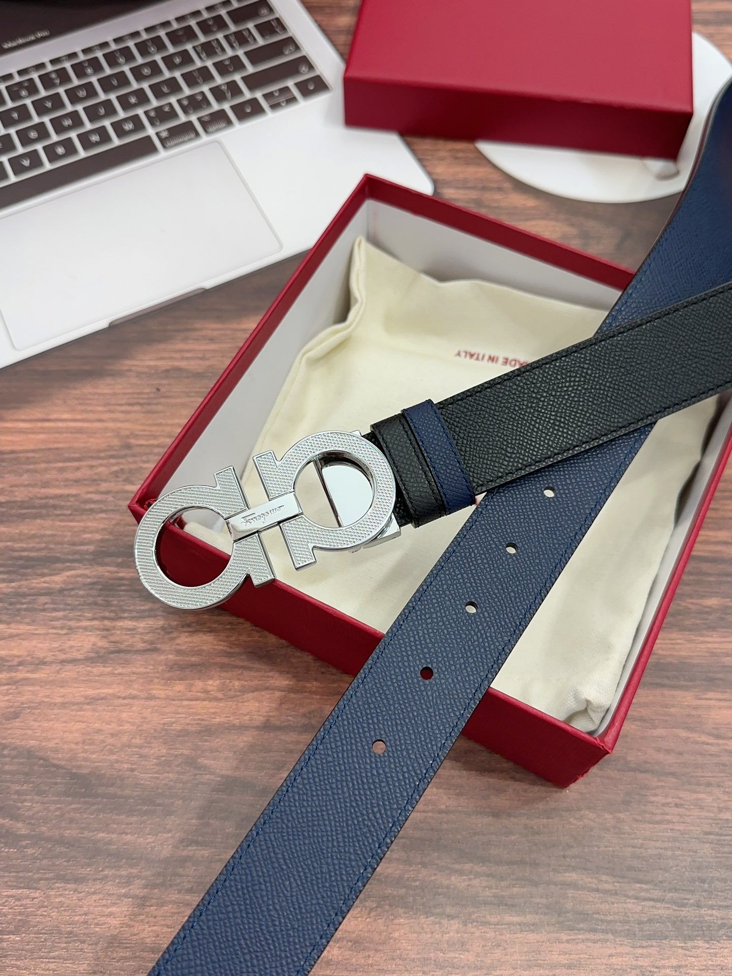 [Ferragamo Belts]Ferragamo 3.5cm Italian original leather material is simple a
