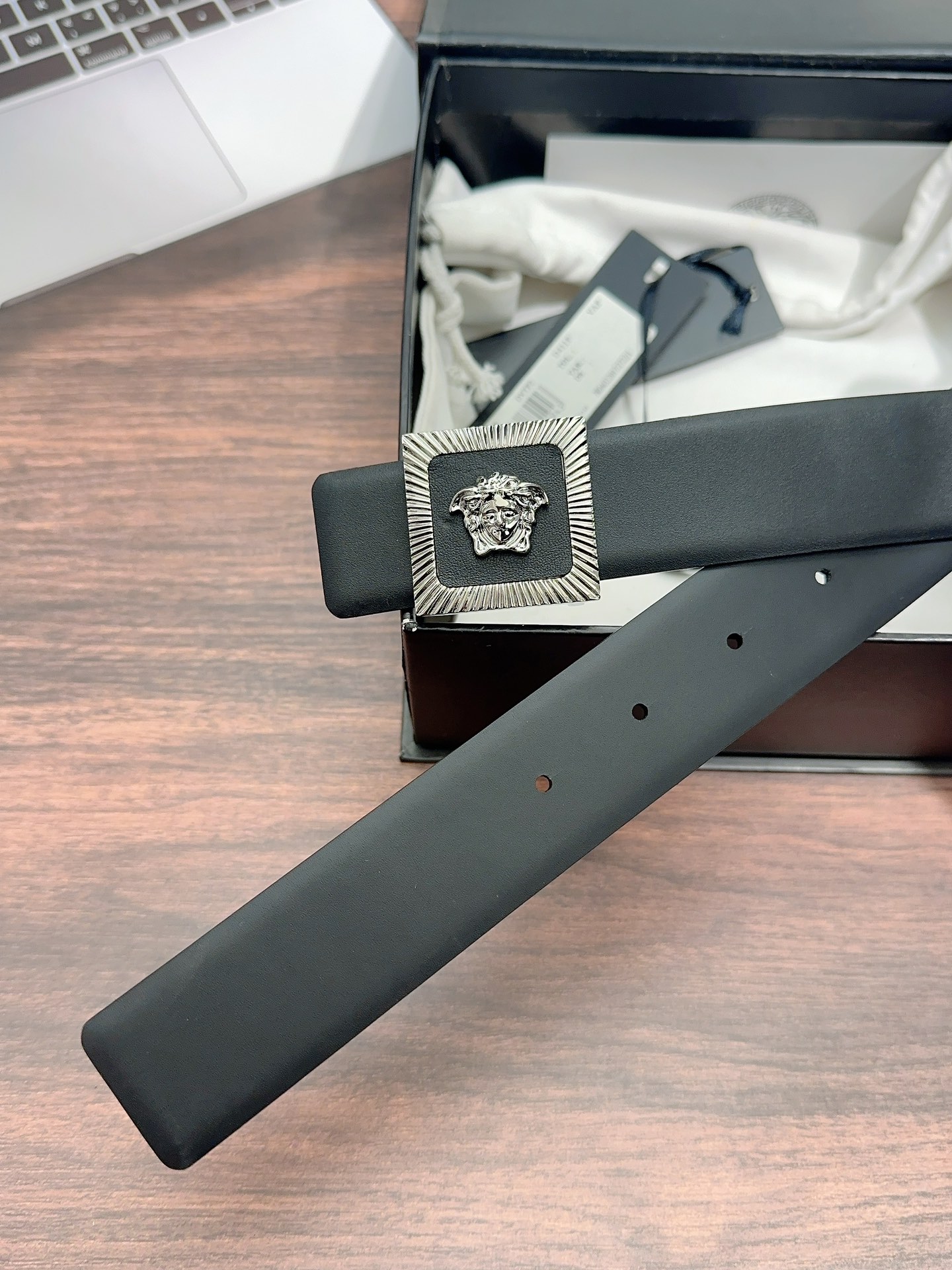 [Versace Belts]Versace 3.5cm Italian original leather material is simple and g