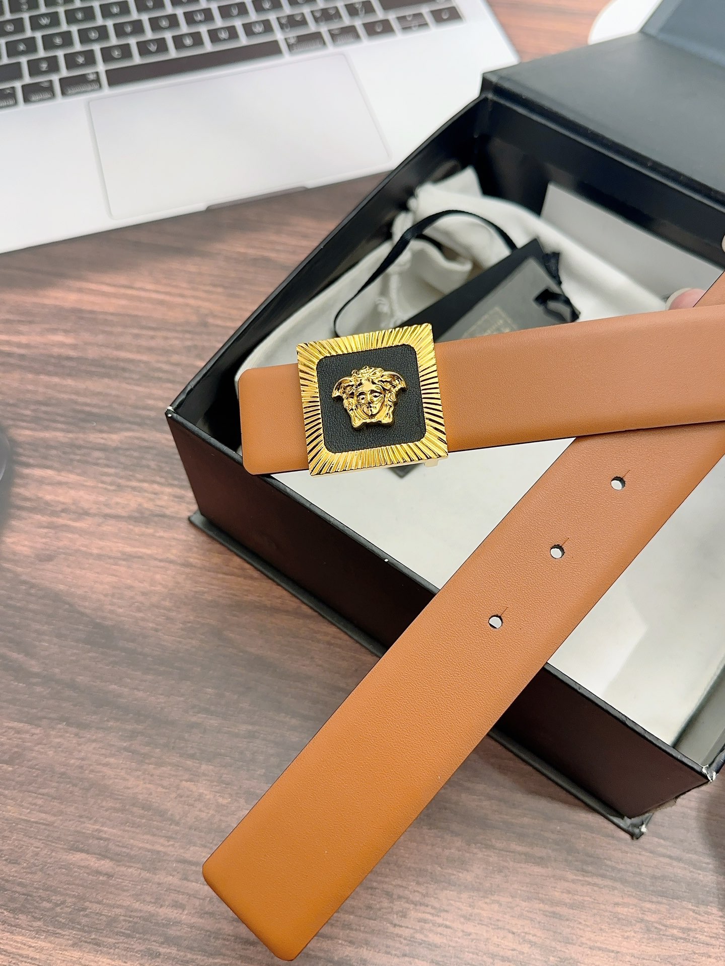 [Versace Belts]Versace 3.5cm Italian original leather material is simple and g