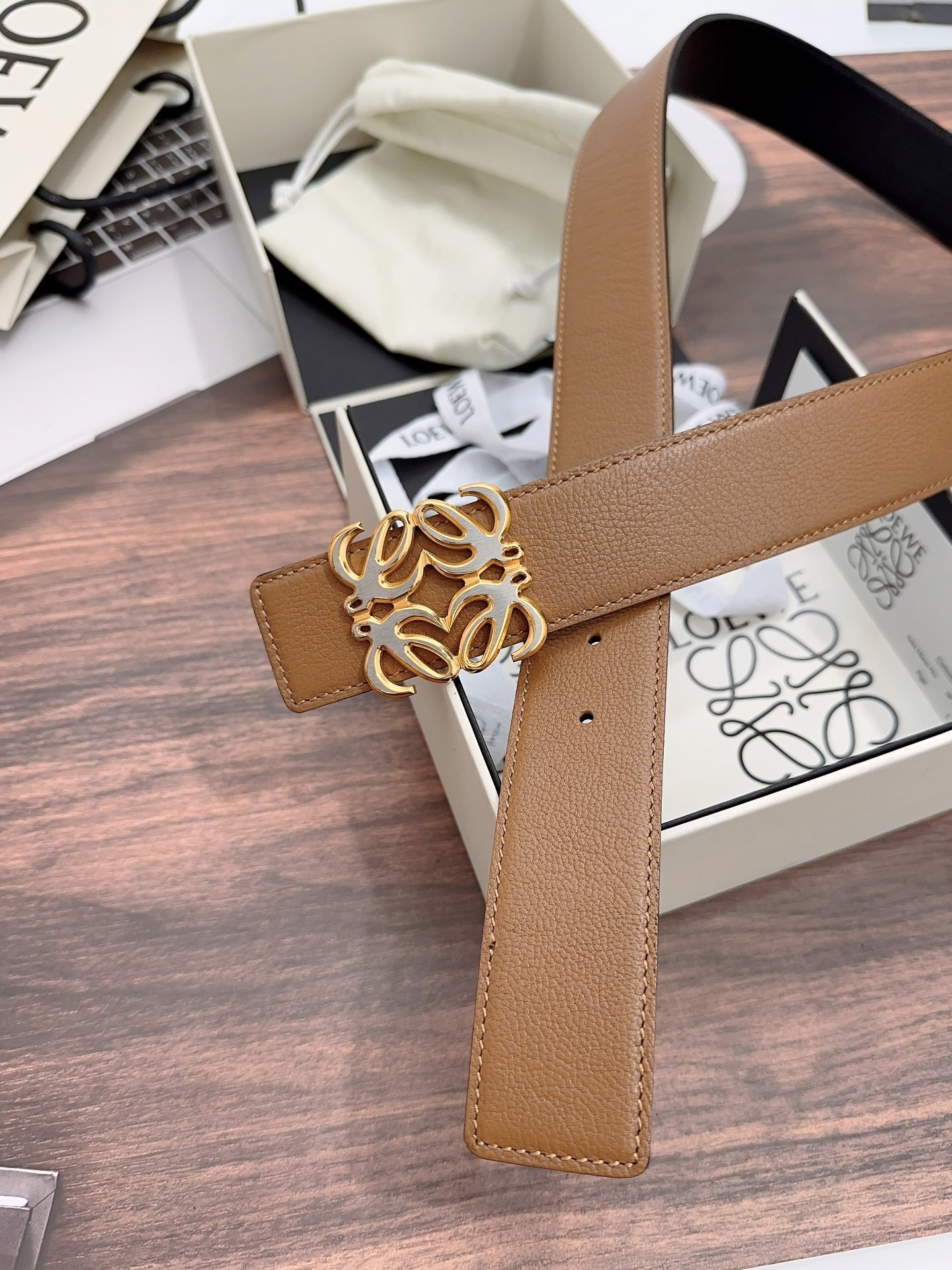 [Loewe Belts]classic work
