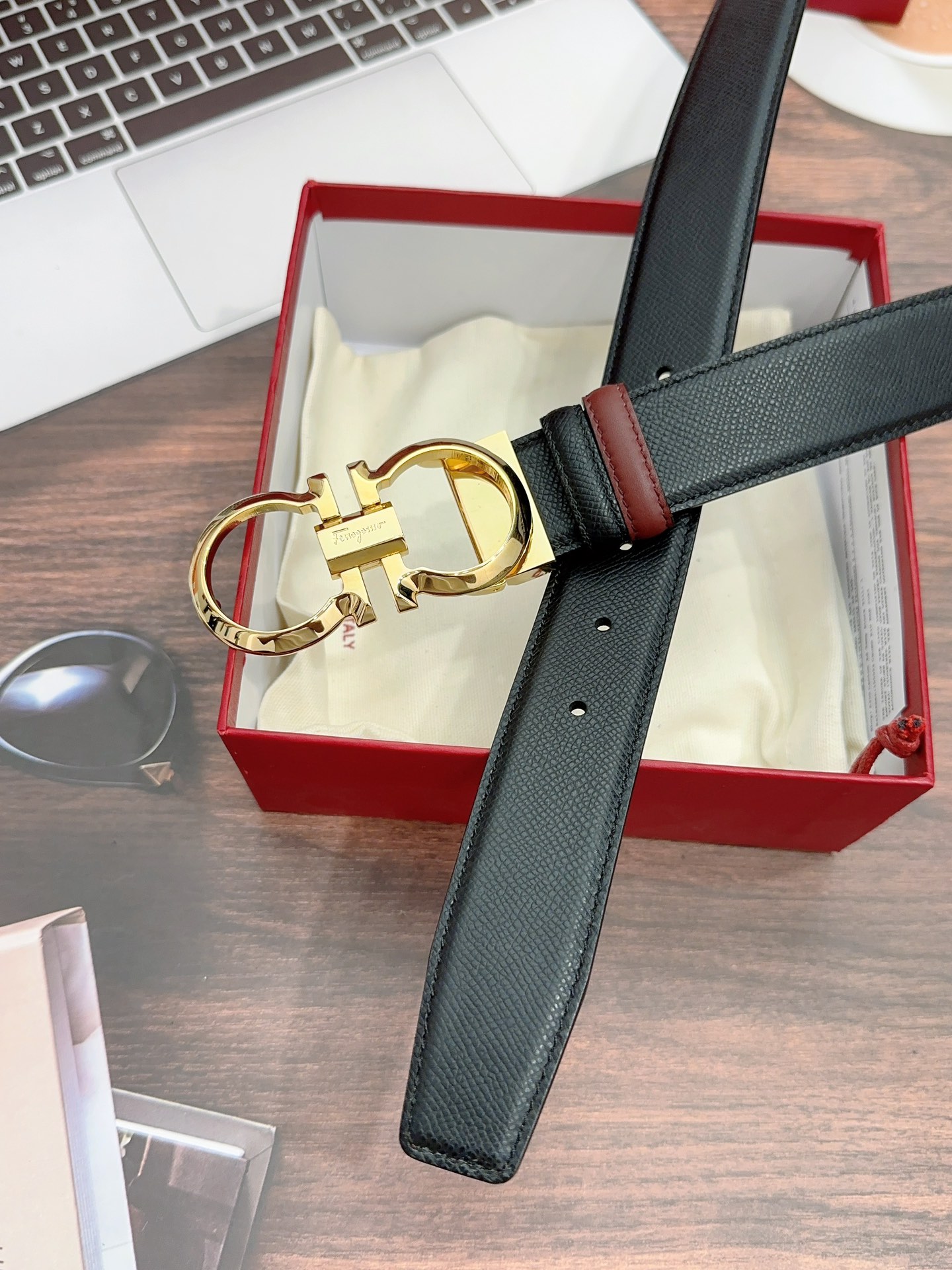  菲拉格慕 正品尺寸3.5cm 原厂皮料 商务简约大方
