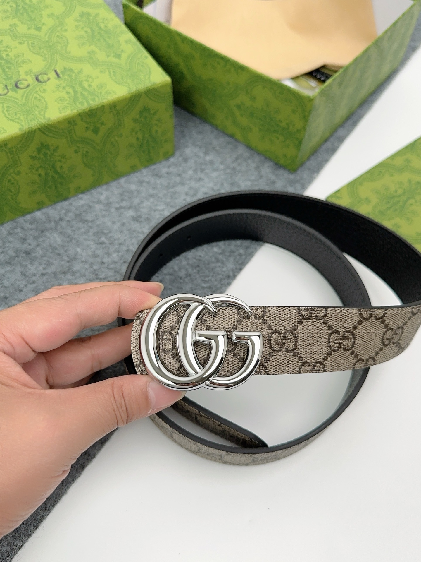 GUCCI  專櫃獨家品質35毫米 演繹時尚經典  
