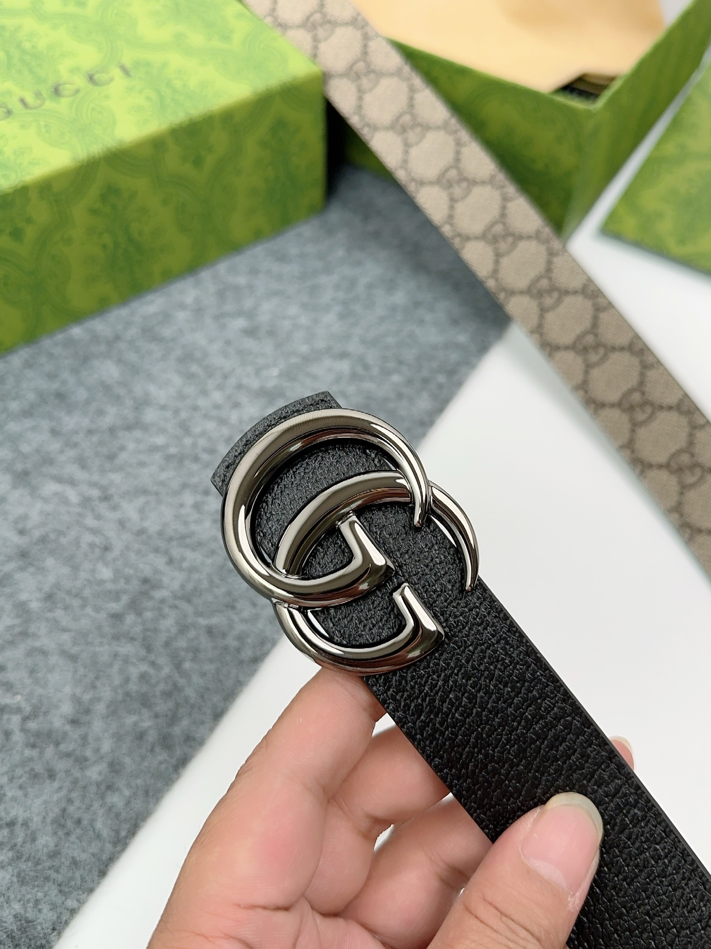 GUCCI  專櫃獨家品質35毫米 演繹時尚經典   