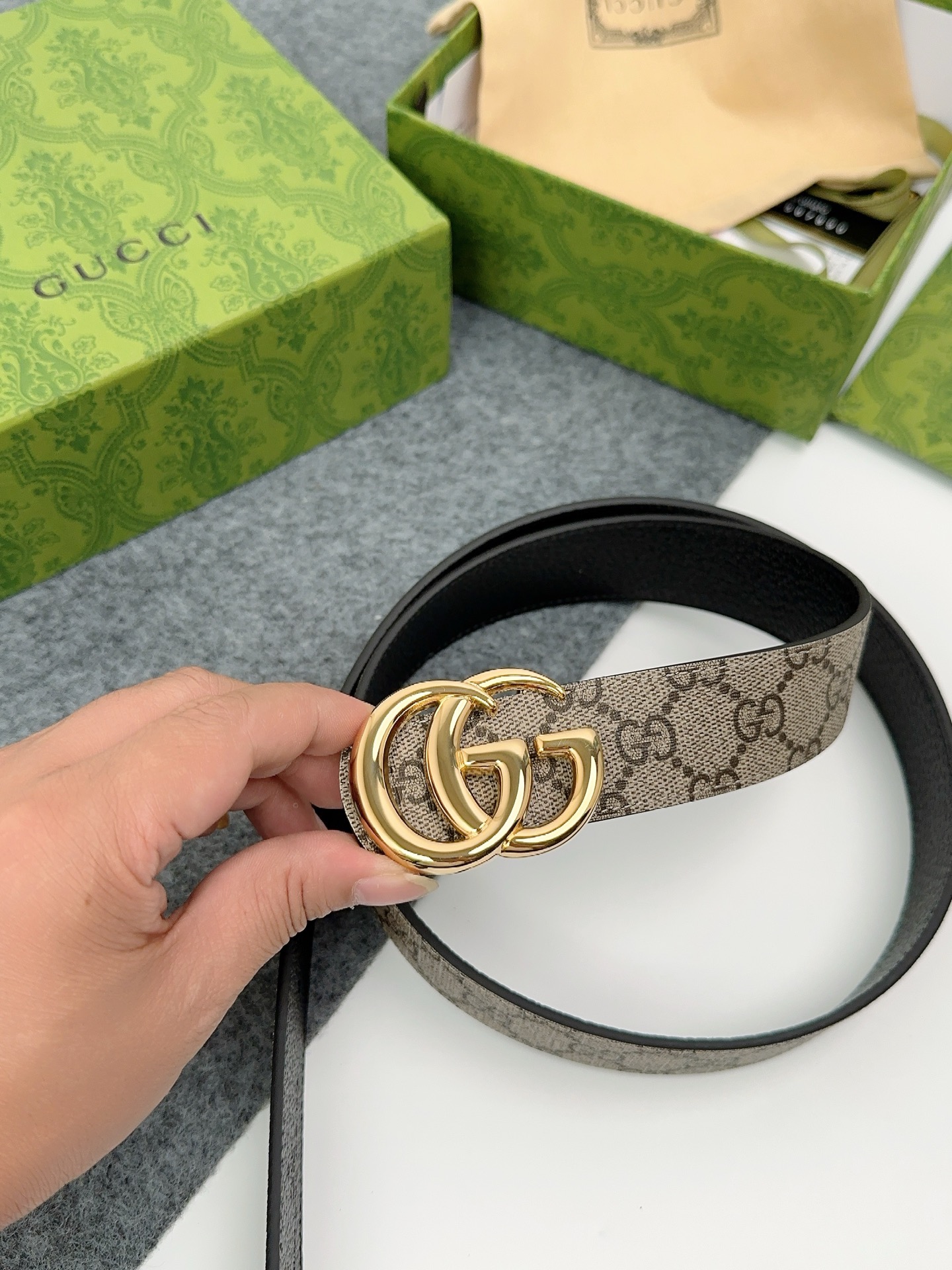 GUCCI  專櫃獨家品質35毫米 演繹時尚經典   