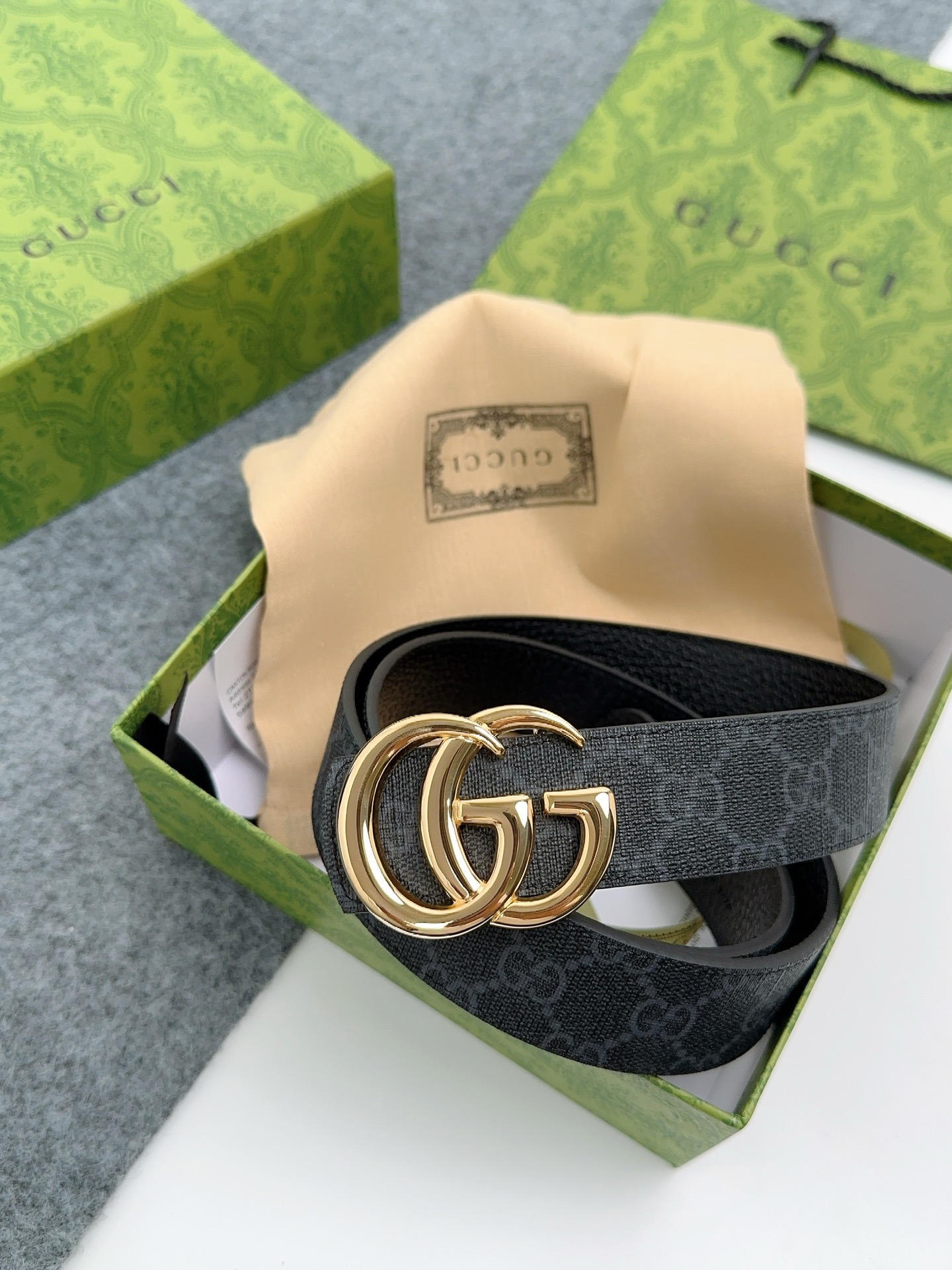 GUCCI  專櫃獨家品質35毫米 演繹時尚經典   