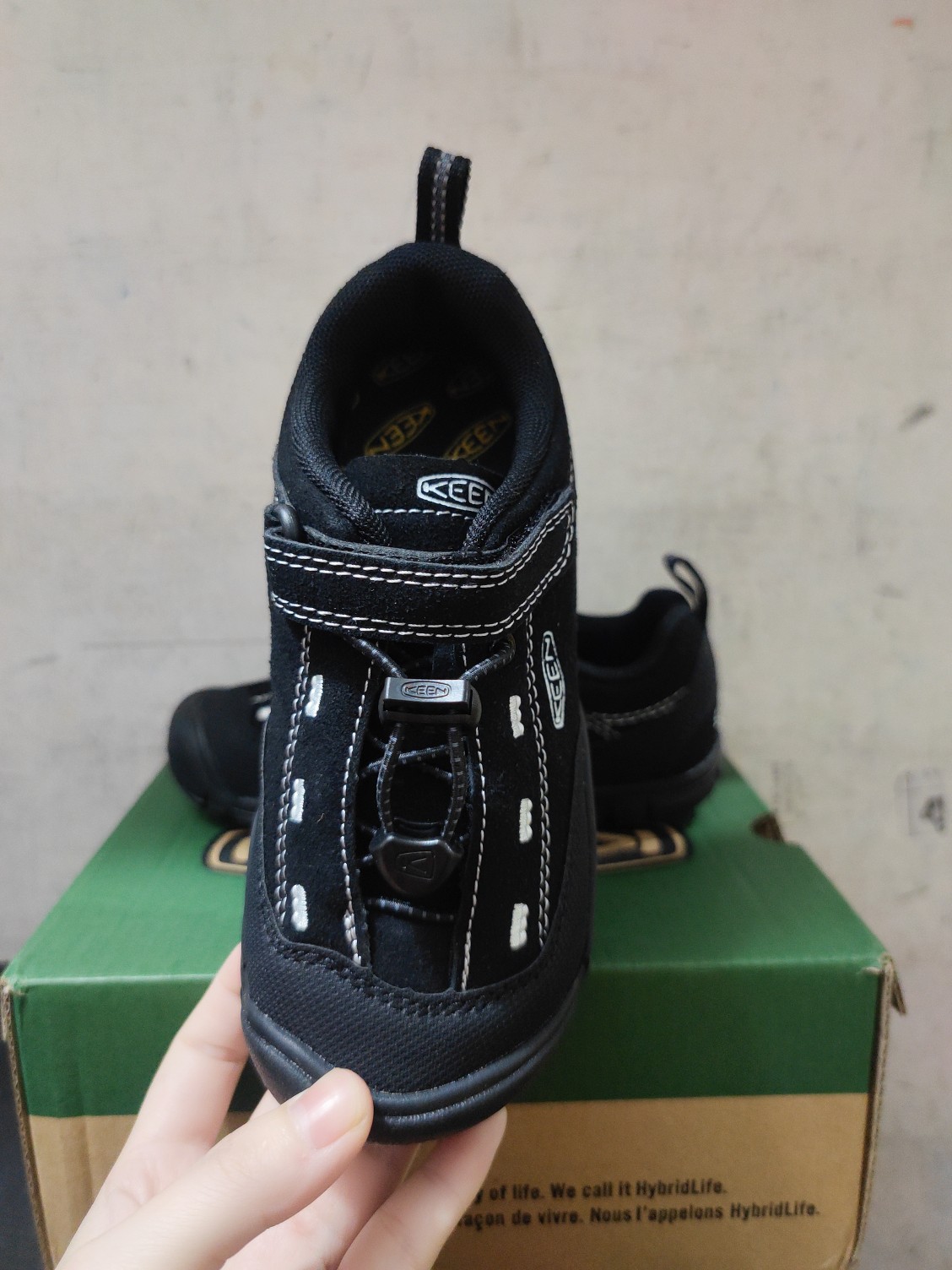 图片[3]-新色😍出 ， 编码：1020001 KEEN 登山鞋24-37 头层麂皮面料防水效果超好 高级感满满 内部搭配的也是鞋垫中的天花板欧仕莱！外出游玩穿它真的就是超级舒服的一天🙈-选品中心
