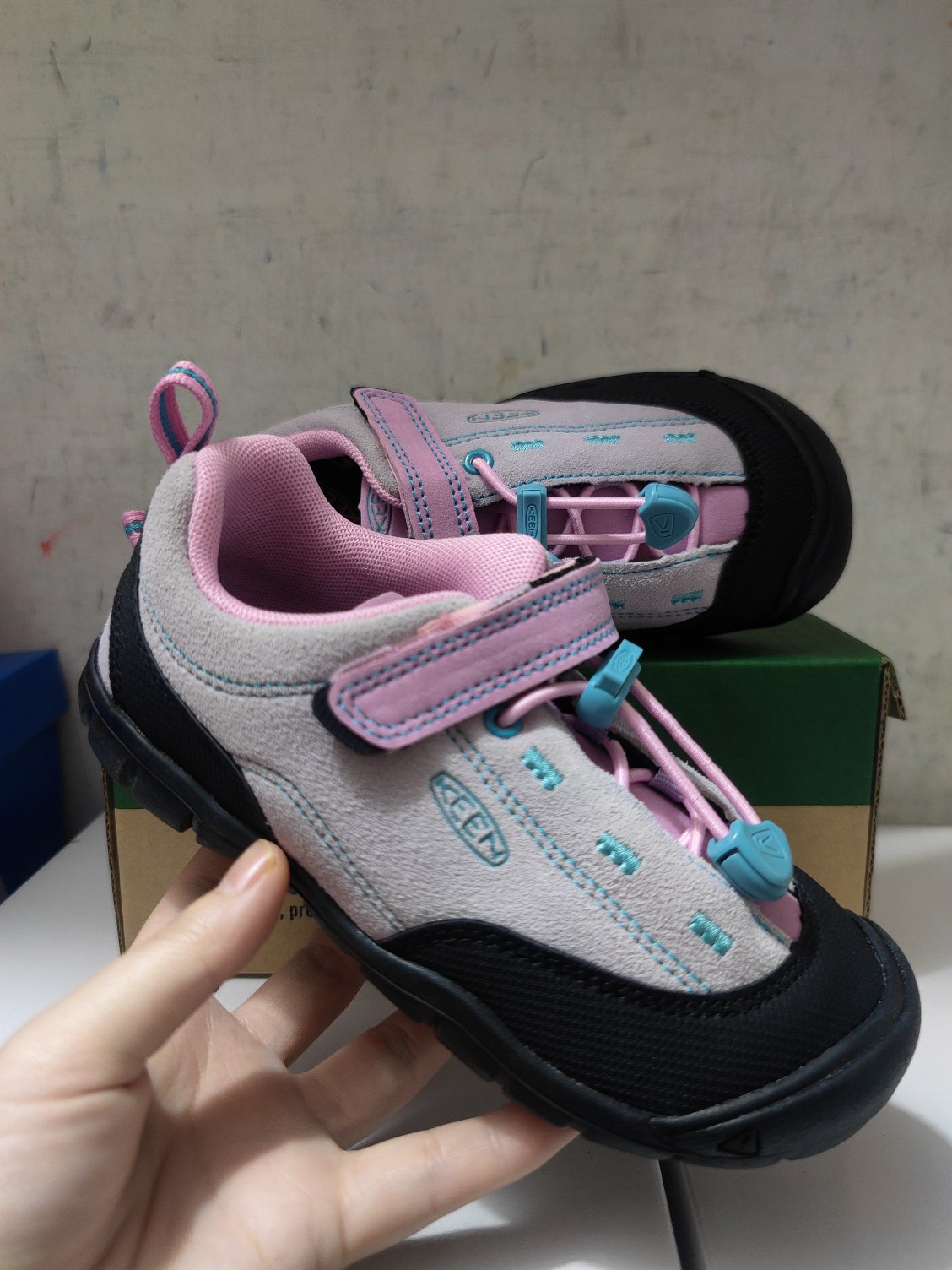 图片[6]-新色😍出 ， 编码：1029423 KEEN 登山鞋24-37 头层麂皮面料防水效果超好 高级感满满 内部搭配的也是鞋垫中的天花板欧仕莱！外出游玩穿它真的就是超级舒服的一天🙈-选品中心