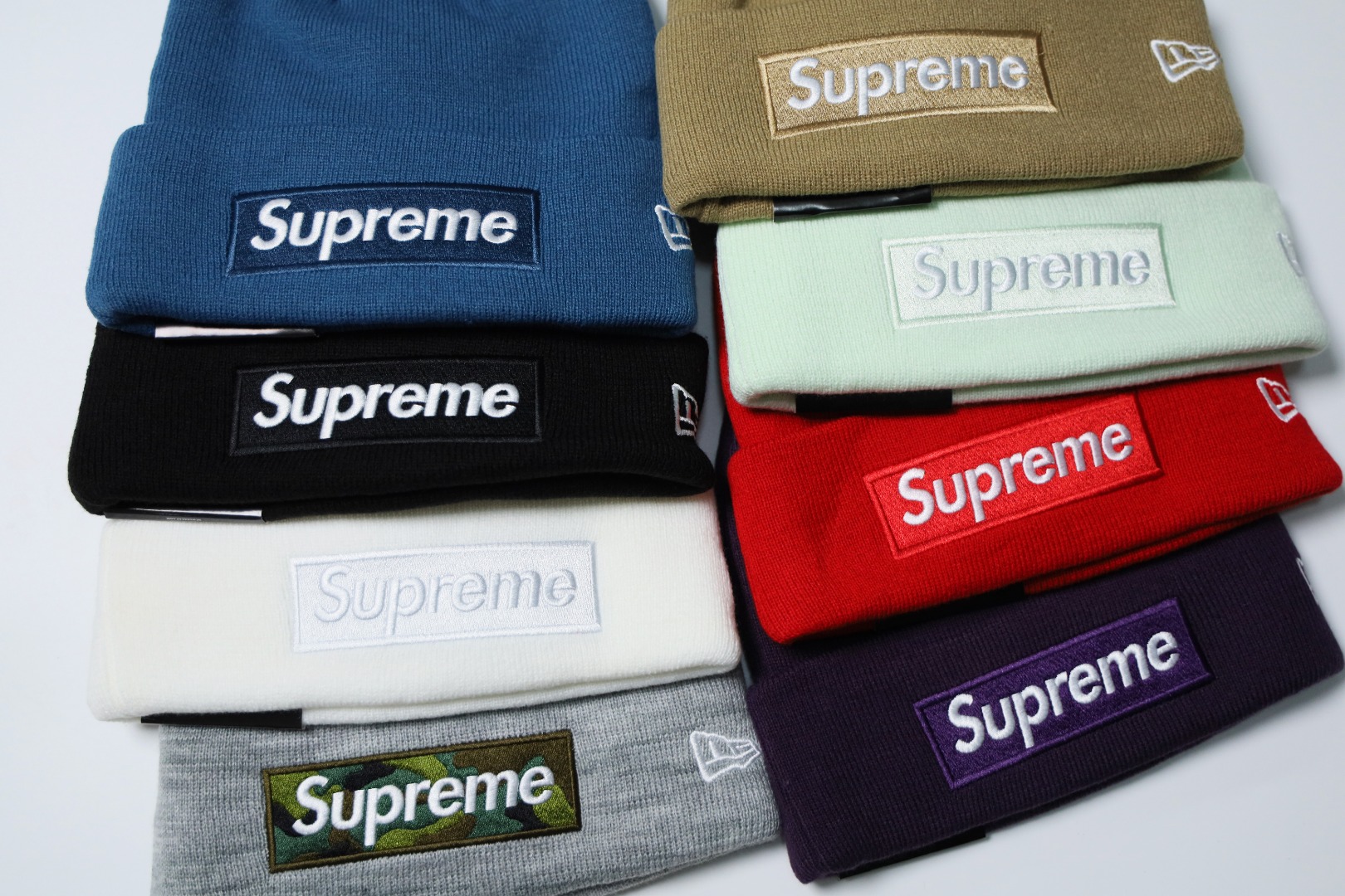 100💰福利价 （编号78）
不接急单，1-3天发 
Supreme × New Era FW23 WEEK 16 Box Logo Beanie 丙烯酸 绒线帽 
男女同款 可以搭配情侣款 无水洗 保真 刺绣细节自己看  
8个配色 


