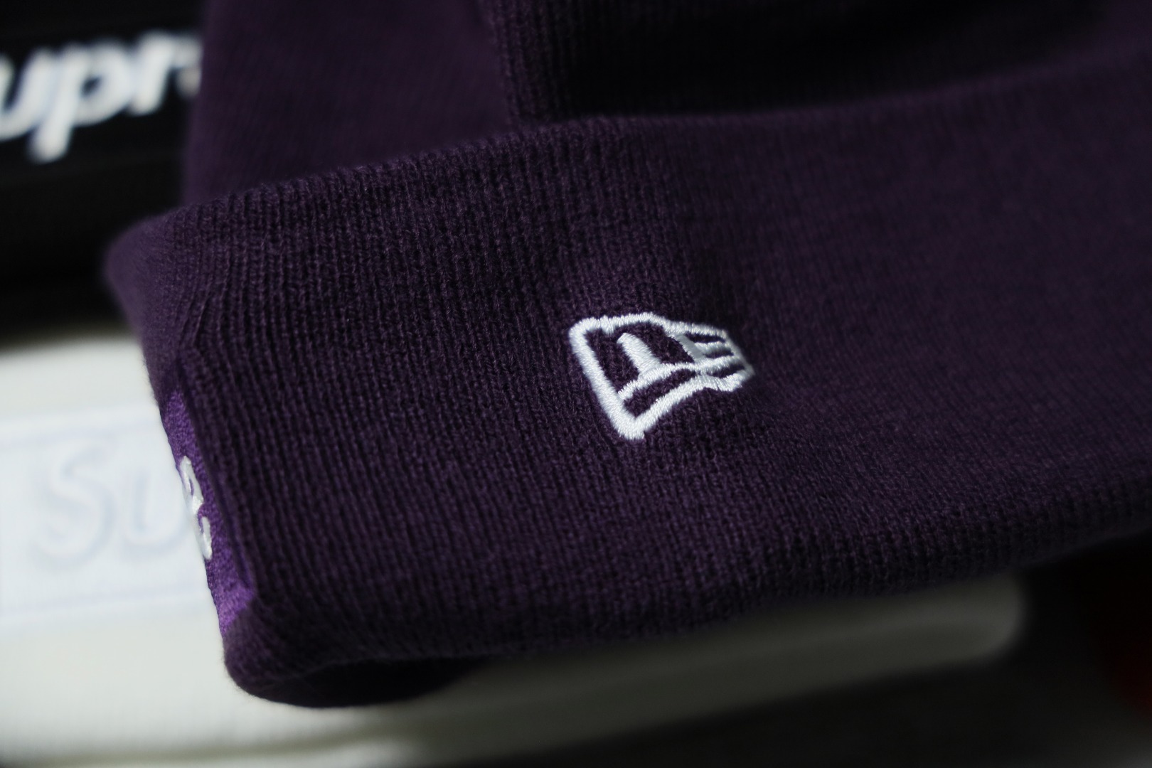 100💰福利价 （编号78）
不接急单，1-3天发 
Supreme × New Era FW23 WEEK 16 Box Logo Beanie 丙烯酸 绒线帽 
男女同款 可以搭配情侣款 无水洗 保真 刺绣细节自己看  
8个配色 


