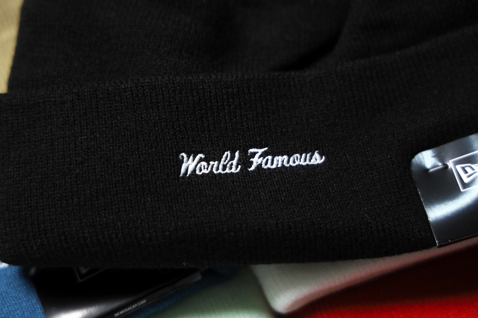 100💰福利价 （编号78）
不接急单，1-3天发 
Supreme × New Era FW23 WEEK 16 Box Logo Beanie 丙烯酸 绒线帽 
男女同款 可以搭配情侣款 无水洗 保真 刺绣细节自己看  
8个配色 


