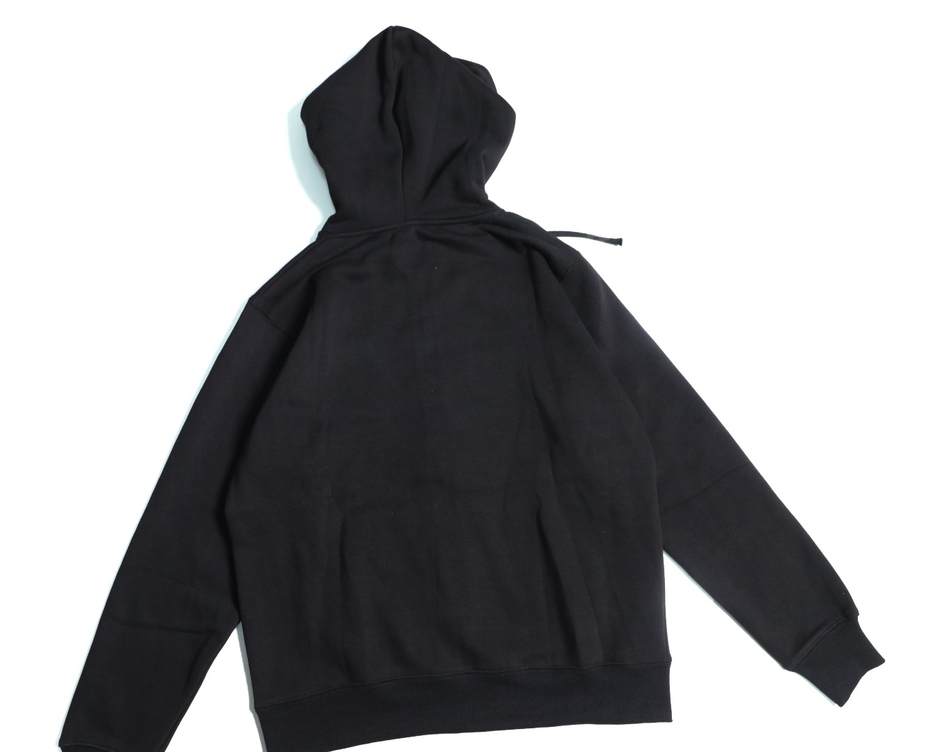 140💰（编号78）
正品GAP 连帽拉链卫衣外套
男女同款 内里薄绒 带抽绳 胸前贴布刺绣logo 百搭单品 叠穿 内搭都很不错 
黑色 灰色 S-XL 现货秒发