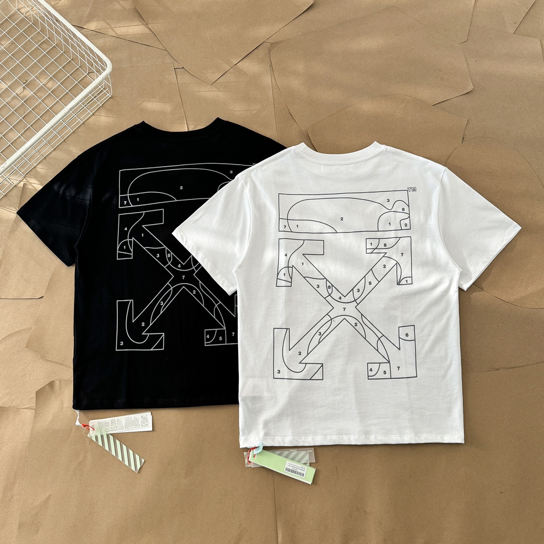 Waar kan ik vinden
 Off-White Kleding T-Shirt Zwart Wit Afdrukken Katoen Lente/Zomercollectie Korte mouw