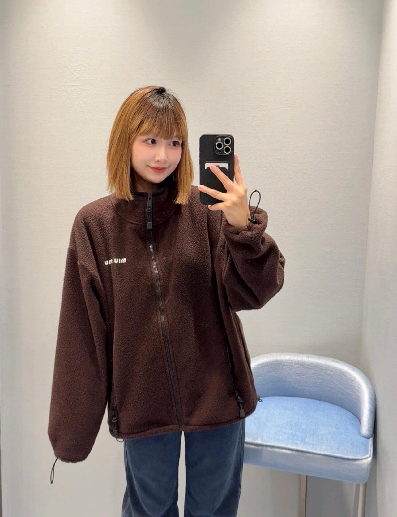  💰135
𝐌𝐢𝐮/缪缪🏠 咖啡摇粒绒外套🌰
男女同款 大版型！
表面颗粒饱满蓬松，触感软糯得像云朵，
穿上就不想脱下来！
颜色：咖色
尺码：SML
s码推荐： 80~100
m码推荐：100～115
L 码推荐： 115～135 