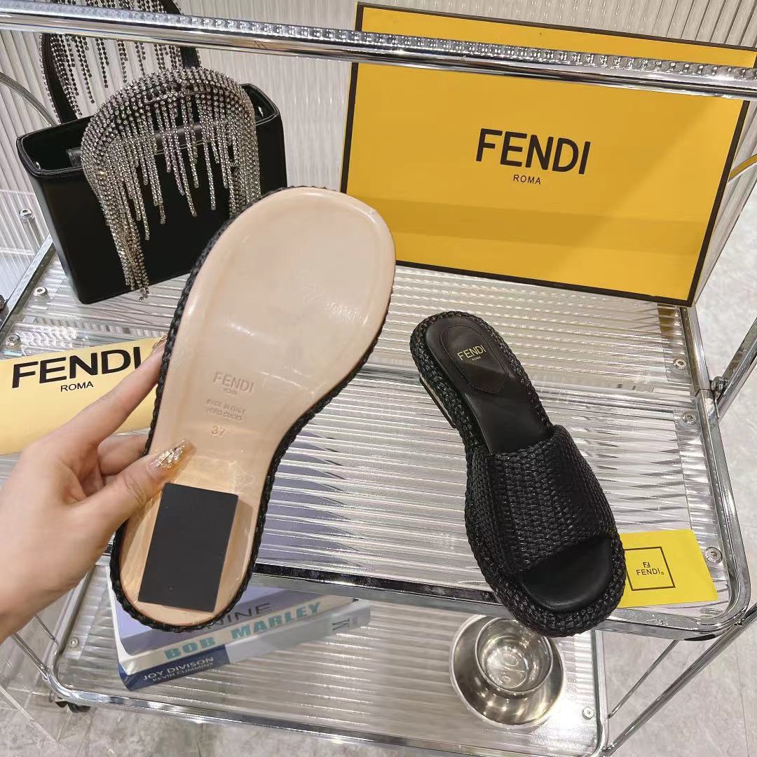 Fendi Water Platform Woven Sandals, New Collection, Comfort and Style 5 i1718480677 2267 1
