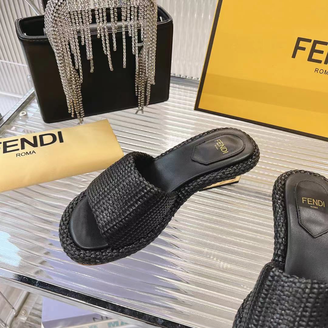 Fendi Water Platform Woven Sandals, New Collection, Comfort and Style 7 i1718480677 6599 5
