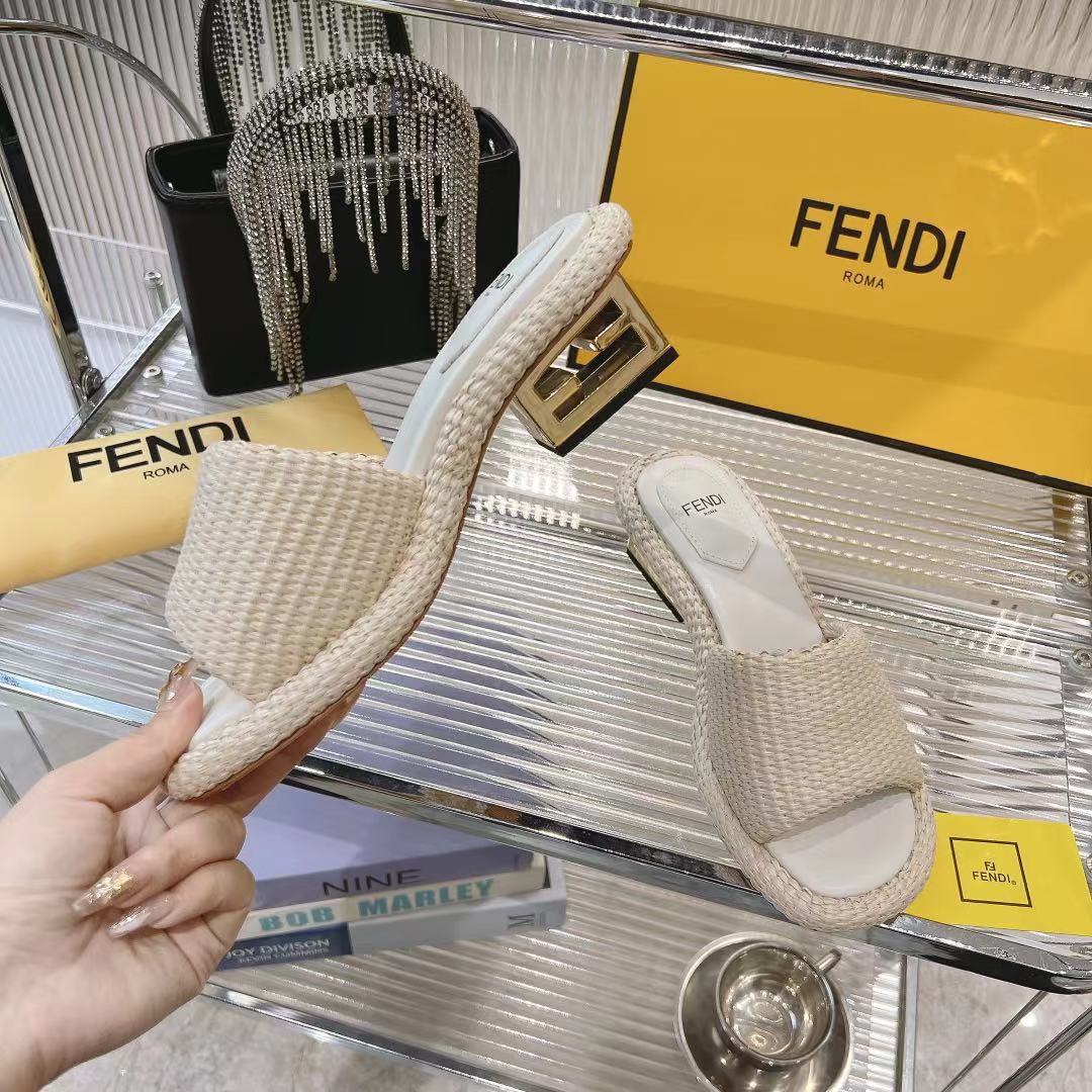 Fendi Women's Raffia Platform Slide Sandals | Comfortable & Stylish Summer Shoes 3 i1718481018 7496 7