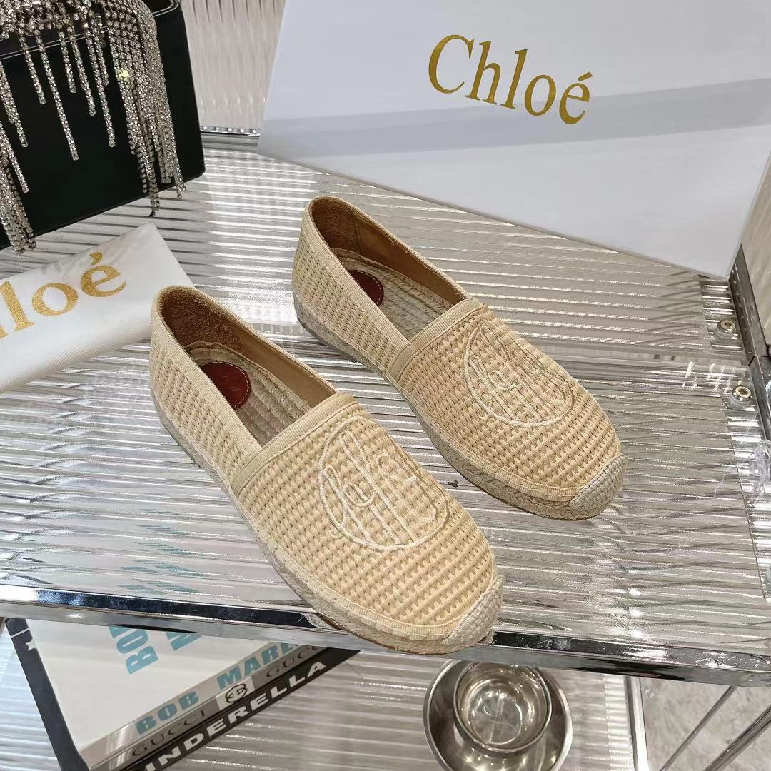 Chloé Espadrille Flats: Beige Woven Raffia Loafers with Embroidered Logo 2 i1725030968 8351 1