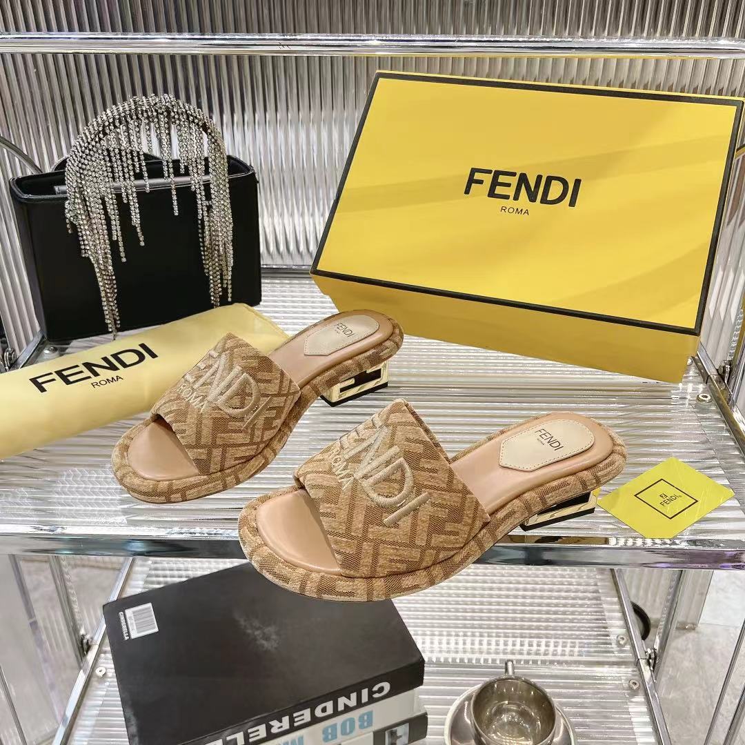 Fendi Women's FF Logo Platform Slide Sandals Luxury Designer Shoes 4 i1740933219828 5192 0 1