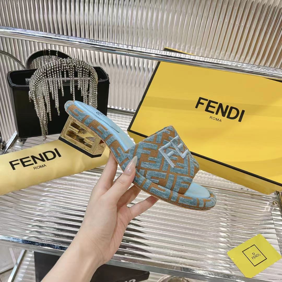 Fendi Roma Platform Slides: Stylish, Comfortable, and Uniquely Designed 7 i1740933310310 3232 0 4
