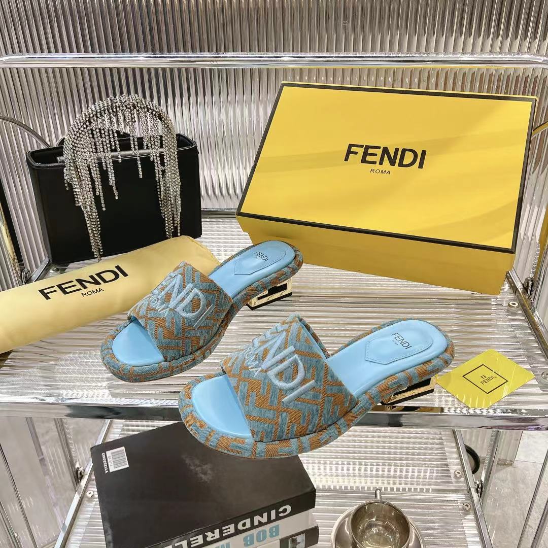 Fendi Roma Platform Slides: Stylish, Comfortable, and Uniquely Designed 5 i1740933310310 798 0 2