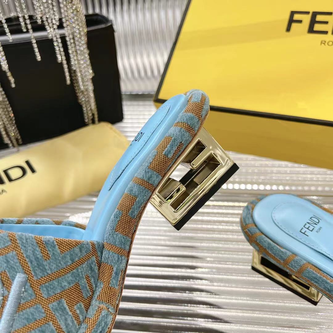 Fendi Roma Platform Slides: Stylish, Comfortable, and Uniquely Designed 6 i1740933310310 8325 0 3