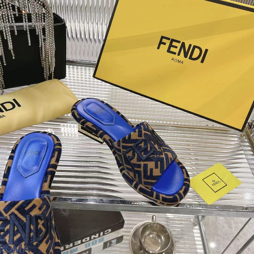 Fendi FF Platform Slides Sandals, New Mules with Water Platform Design 7 i1740933442363 9235 0 5