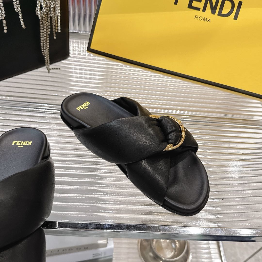 Fendi 25SS FF Flat Leather Sandals - Comfortable & Stylish Summer Slides 7 i1742410035330 3 0 5