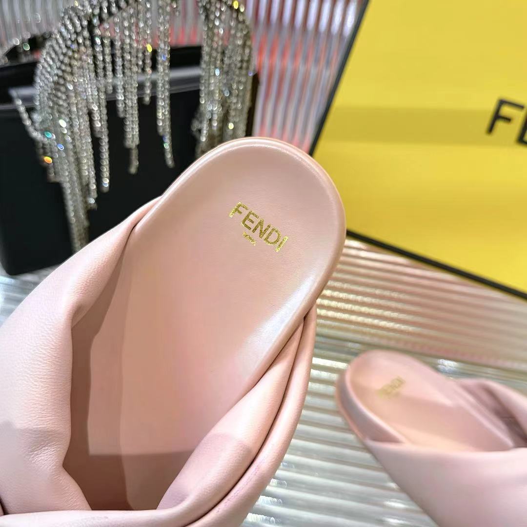 Fendi 25SS FF Flat Leather Sandals - Comfortable & Stylish Slides 8 i1742410195280 2649 0 6