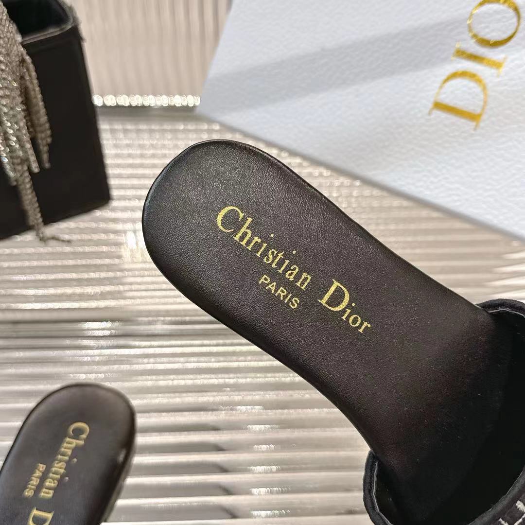 Dior Miss Dior Slides: Elegant Embroidered Logo Sandals for Women 8 i1742442204736 2933 0 6