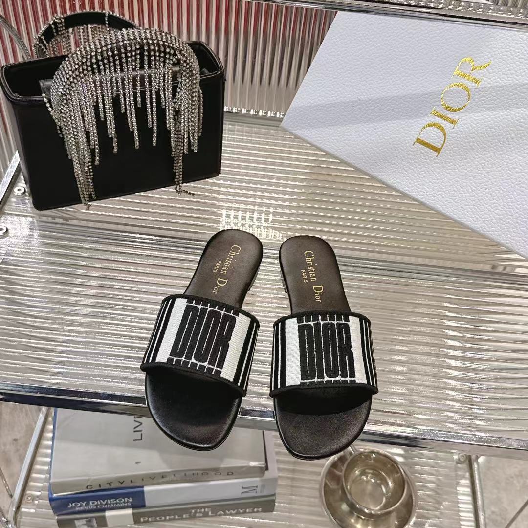 Dior Miss Dior Slides: Elegant Embroidered Logo Sandals for Women 3 i1742442204737 9531 0 0