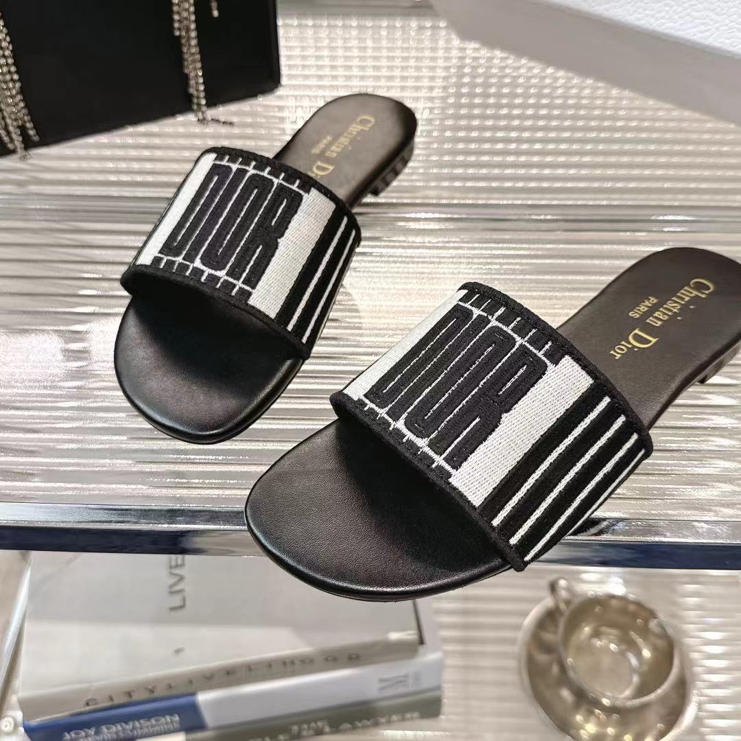 Dior Miss Dior Slides: Elegant Embroidered Logo Sandals for Women 9 i1742442213196 689 0 7
