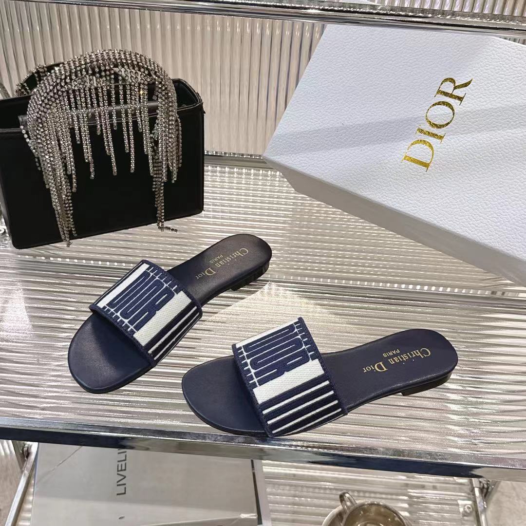 i1742442253853 1985 0 1