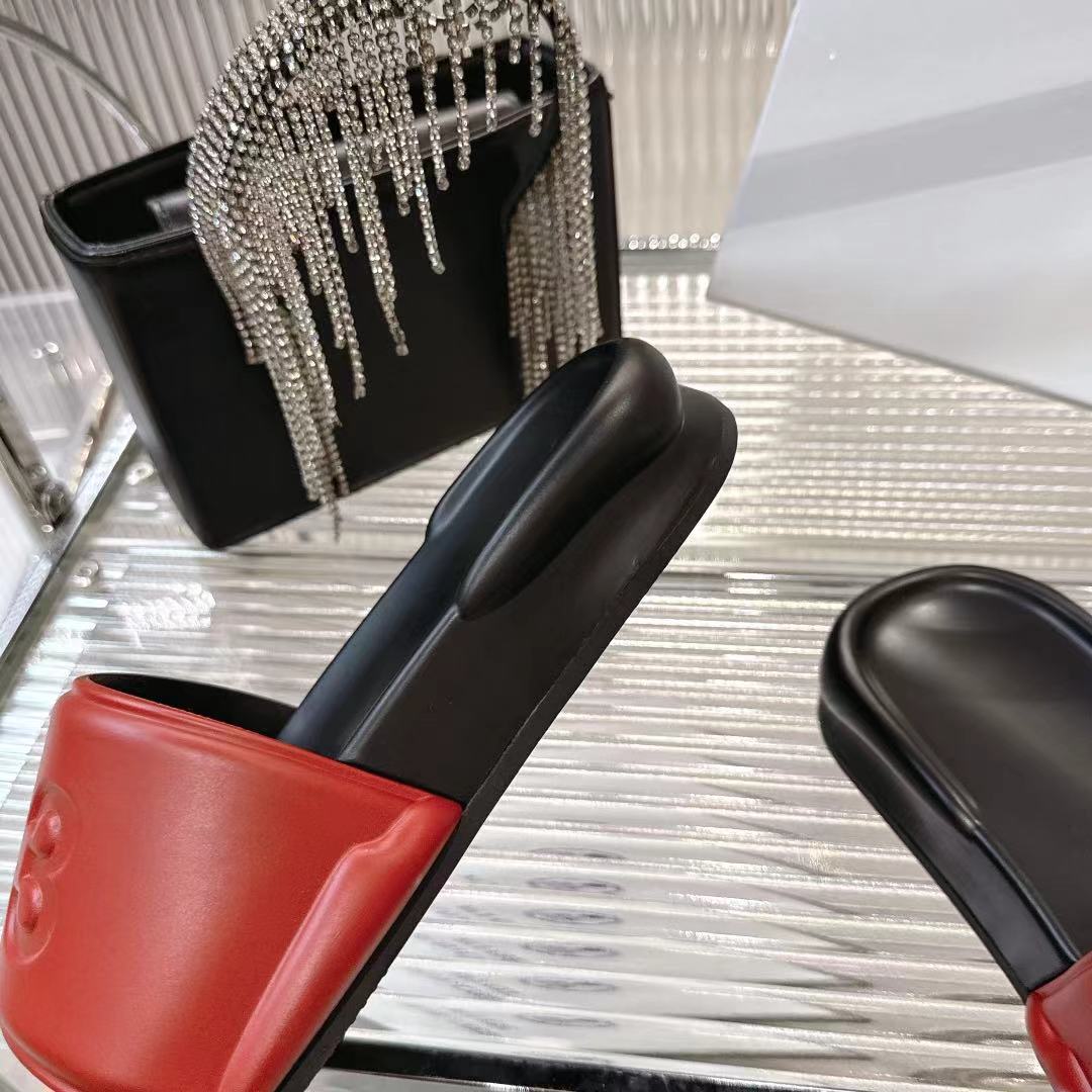 New $252 Y-3 Early Spring Slippers: Luxurious Black, Green, Red, White. - 图片 7