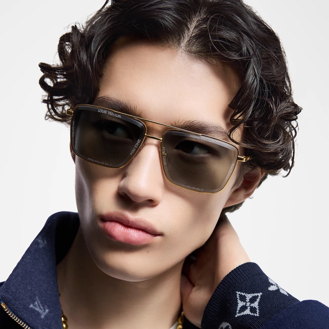  LOUIS VUITTO*
MODEL：Z2610U
SIZE：59口15-145
