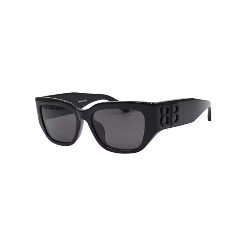  BALENCIAG*
MODEL：BB0361SK
SIZE：56口17-130
