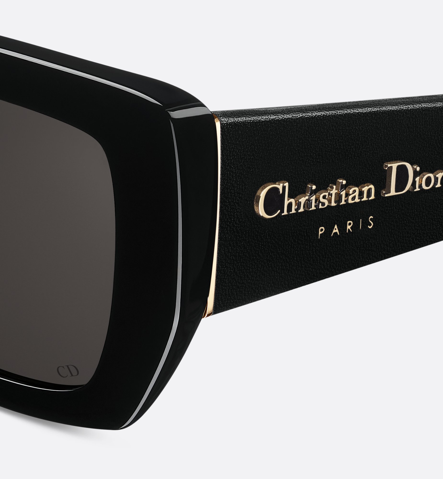 DIO*Oversized MOD：DiorOmbre S2FSize：53口19 145