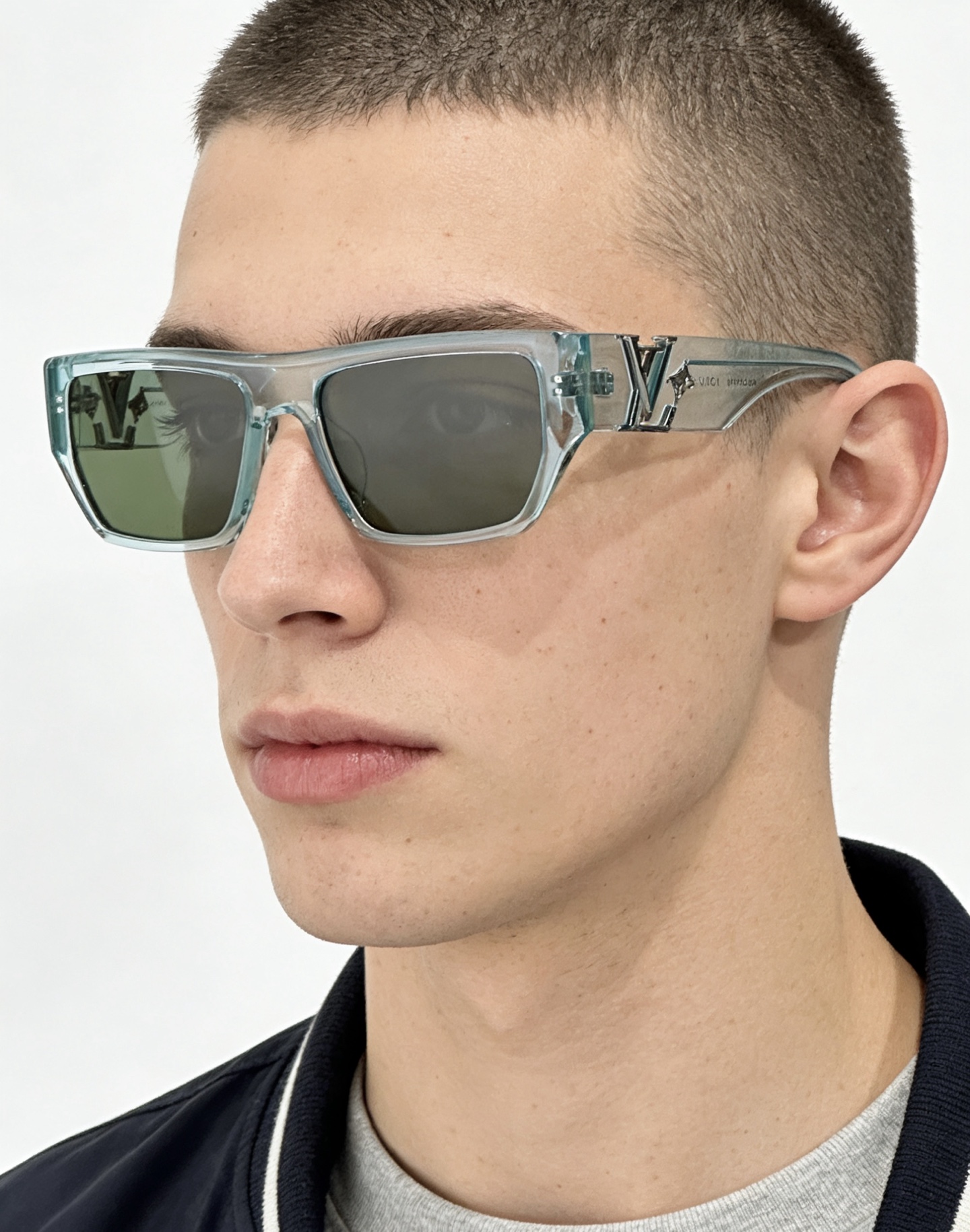 LOUIS VUITTONMOD：Z2873USize：57口18 145