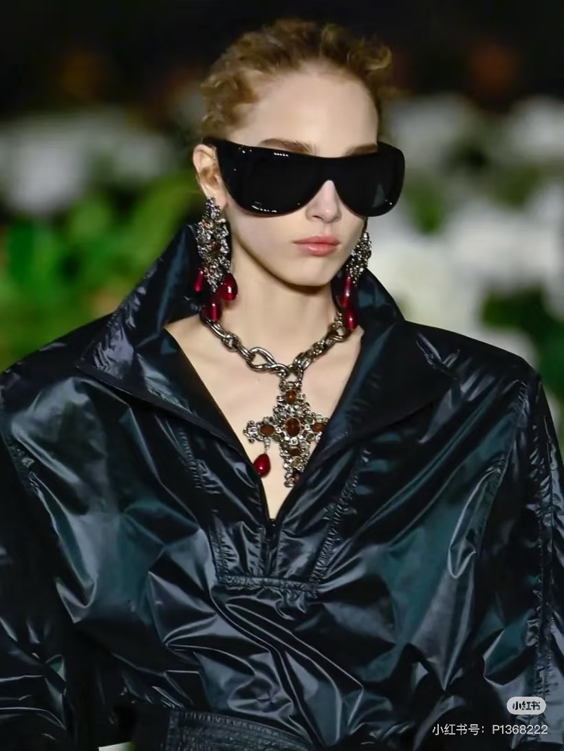 Saint Laurent YSL