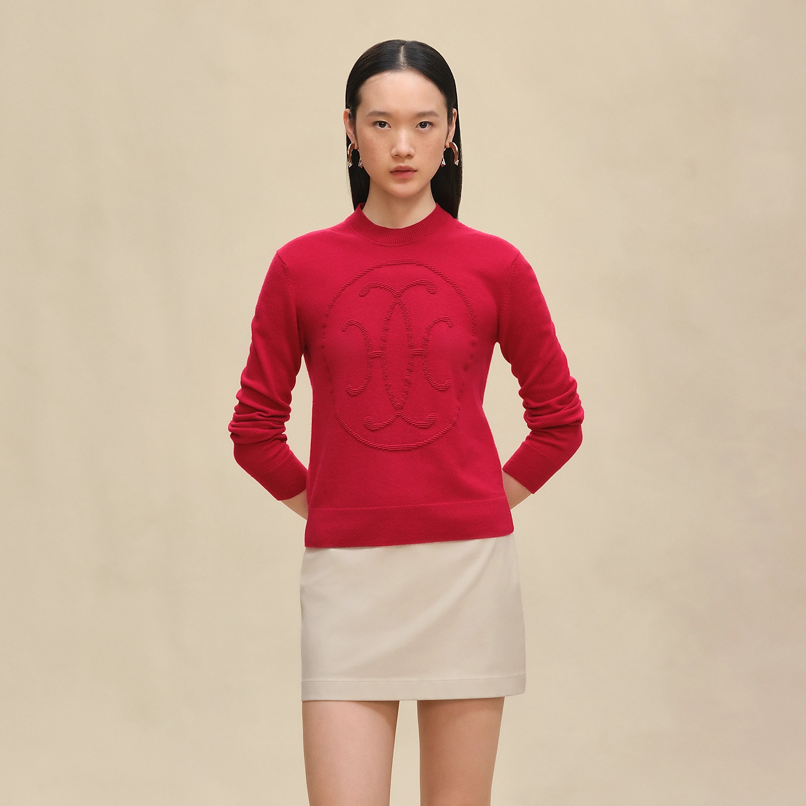 NO:548591,Model number G25100438 HERME*S new model high-end custom cashmere yarn fabric is soft and skin-friendly!  H-home patterned circle jacquard round neck pullover long-sleeved sweater top!  Ony white, red, camel color, (S size shoulder width 37, bust 88, sleeve length 57, clothing length 55) hair, hermes, alexander wang19860909款号G25100438 HERME*S新款 高端定制山羊绒纱线面料软糯亲肤！H家图案圆圈提花圆领套头长袖针织衫上衣！米白色、红色、驼色、 （S码肩宽37,胸围88,袖长57,衣长55）发,,hermes,alexander wang,Women's clothing