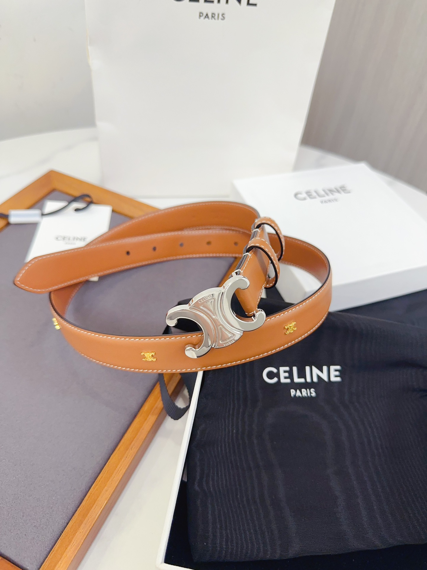 CELINE思琳塞琳全新升级升级全钢五金原厂皮料正品IP电镀钢扣尺寸2.5厘米