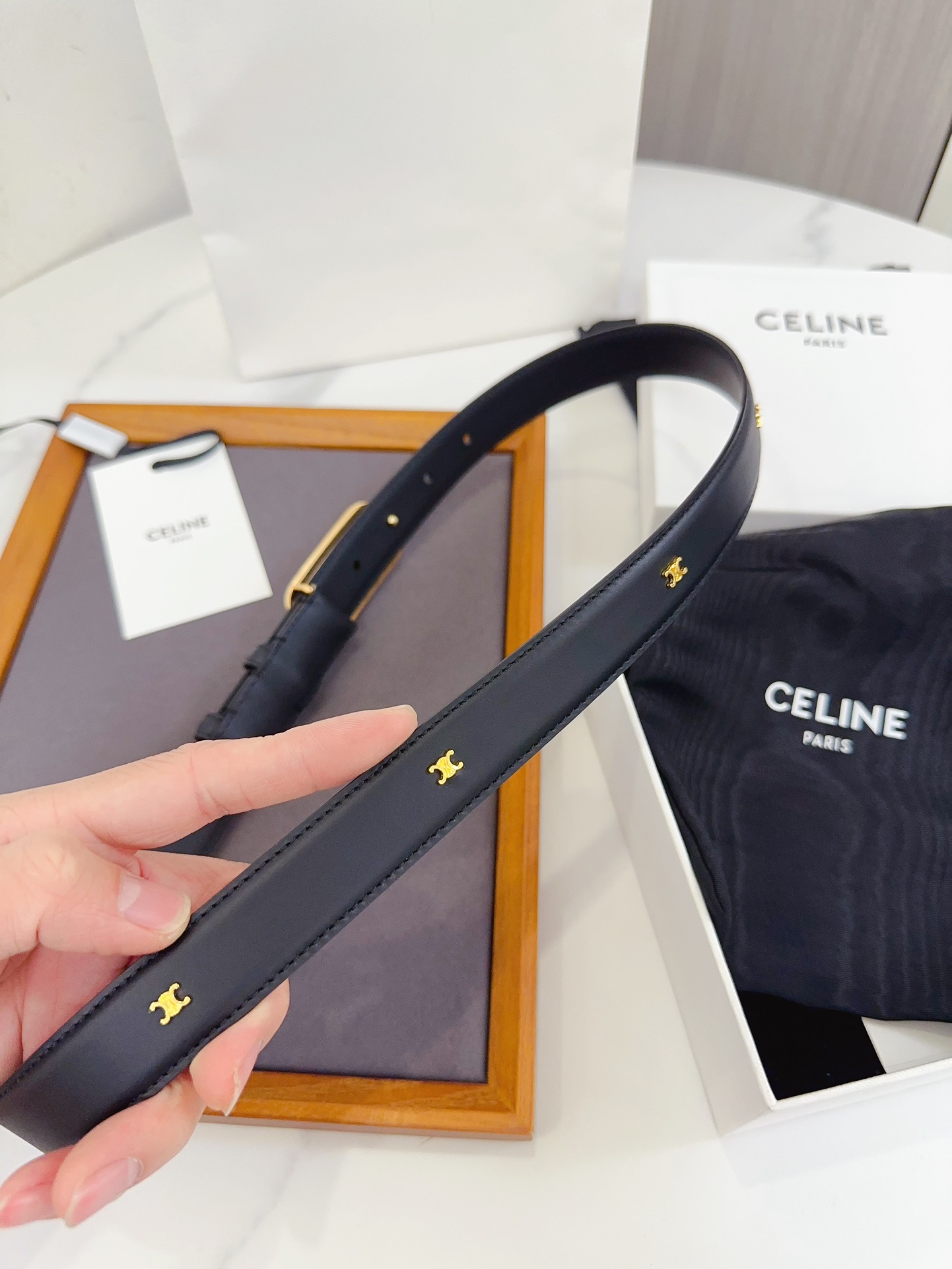 CELINE思琳塞琳全新升级升级全钢五金原厂皮料正品IP电镀钢扣尺寸2.5厘米