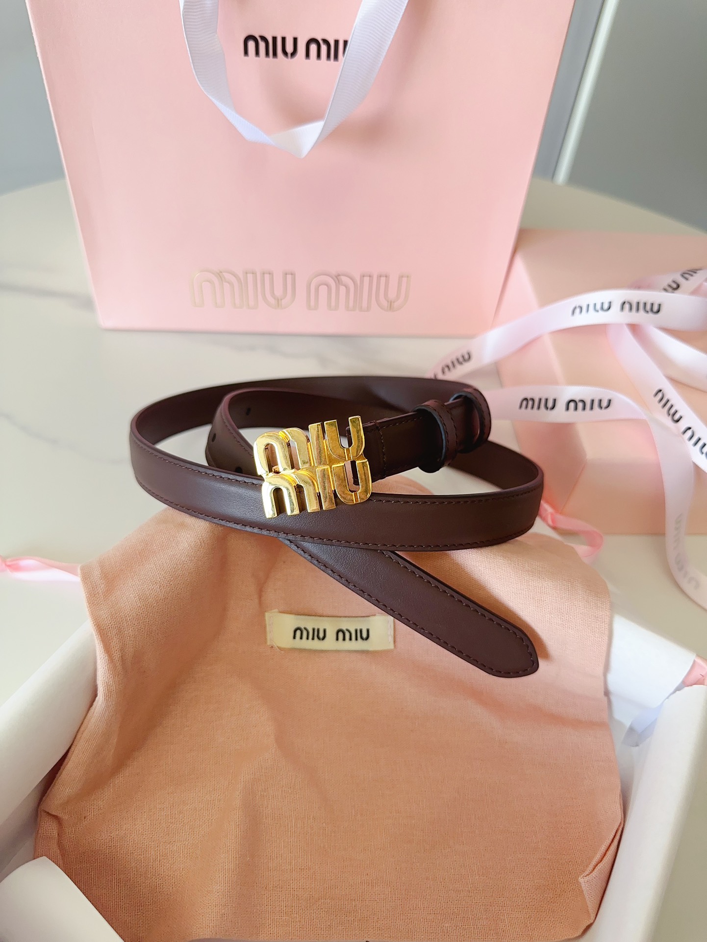 [Miu Miu Belts]Miumiu counter new styleThis calfskin belt is ideal for enha