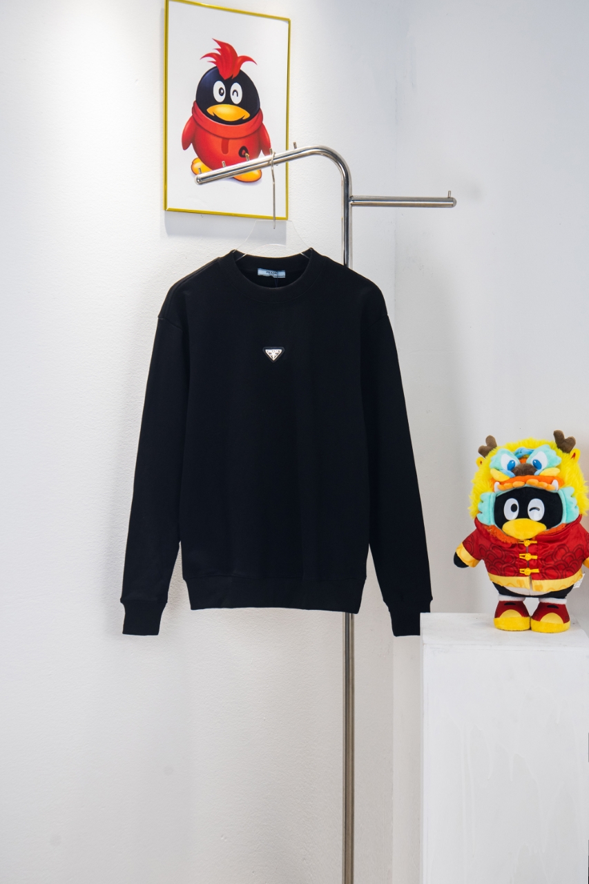 PRADA プラダ胸前立体三角丸首スウェット