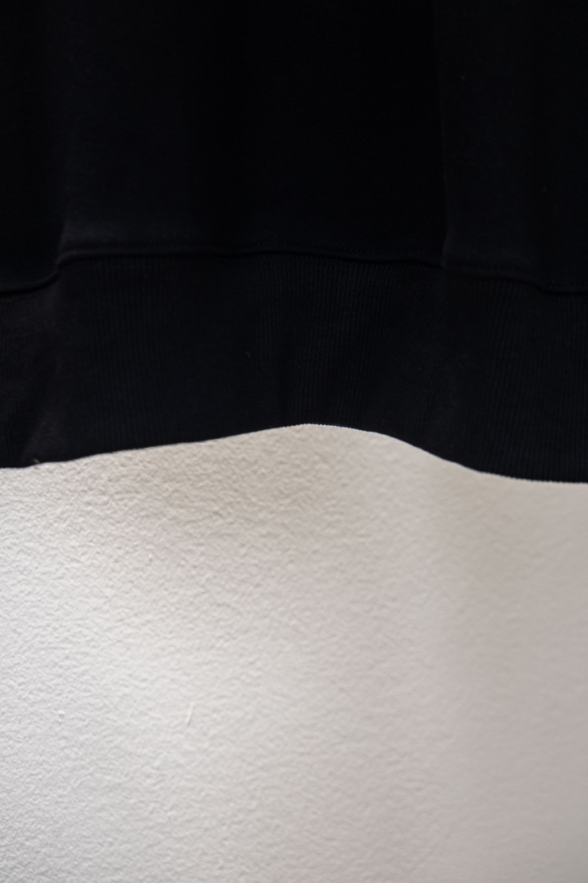 PRADA プラダ胸前立体三角丸首スウェット