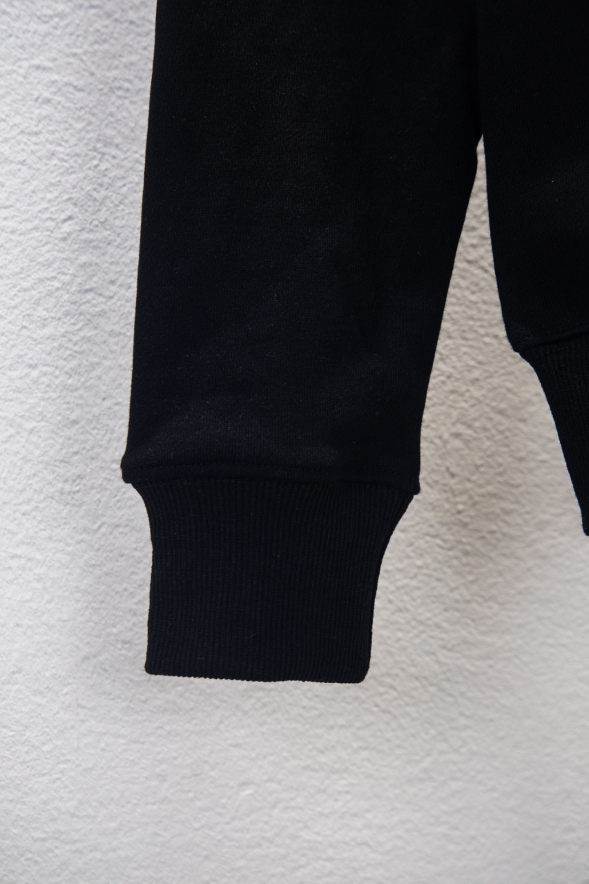 PRADA プラダ胸前立体三角丸首スウェット