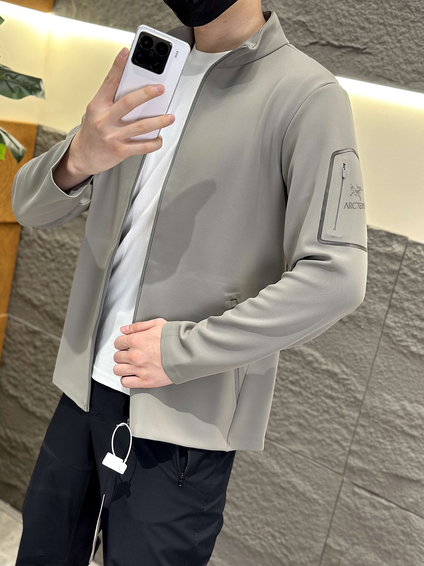 Alternative view of Jacket 00975