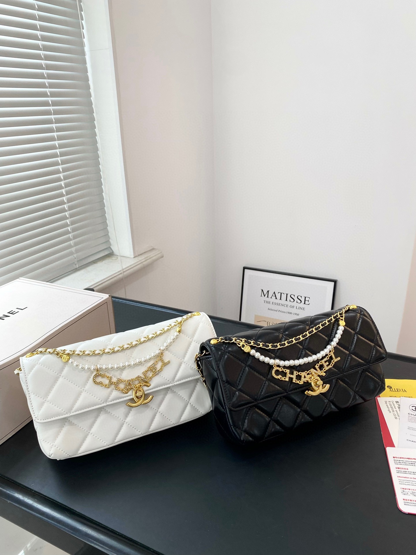 Chanel Juwelen Halsketten & Anhänger Luxuriöse Fälschung