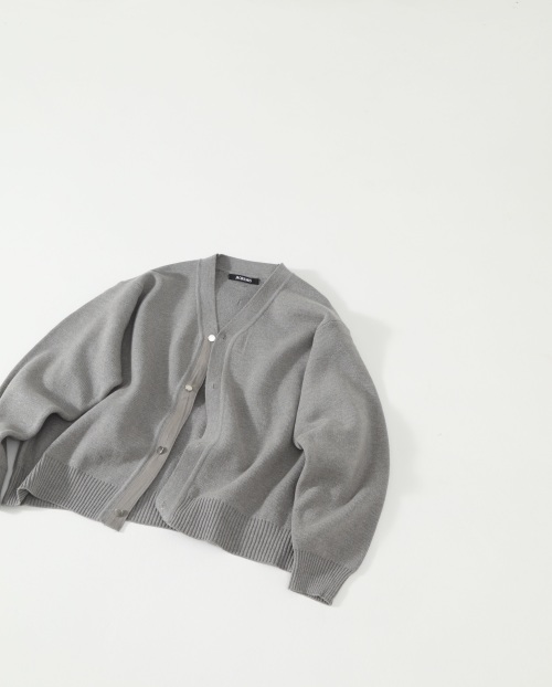 Jacquemus Wool-Blend Cardigan, Soft Knit Sweater, Women's Classic Style 1 Jacquemus Wool-Blend Cardigan, Soft Knit Sweater, Women's Classic Style