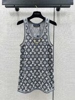 Flawless
 Louis Vuitton 7 Star
 Clothing Shirts & Blouses Tank Tops&Camis Black Blue Grey White Knitting Wool Spring Collection Chains